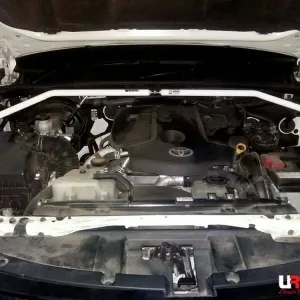 Ultra Racing Toyota Fortuner (AN150) 2.4D/2.7/2.8D 15+/Hilux 2.4D/2.8D 15-19 2WD/4WD UltraRacing 2-Point Front Upper Strutbar(3357A), référence URTH-TW2-3357A