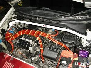 Ultra Racing Honda City (GM2) 1.5 2WD CNG 08-14 UltraRacing 2-Point Front Upper Strutbar (3534), référence URTH-TW2-3534