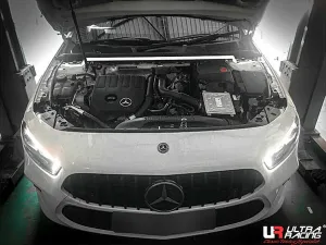 Ultra Racing Mercedes V177 A200/A250 1.3/2.0T 2WD Sedan 18+ UltraRacing 2-Point Front Upper Strutbar (4113), référence URTH-TW2-4113