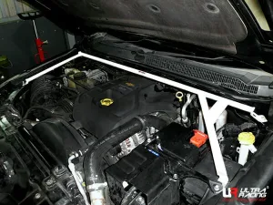 Ultra Racing Chevrolet Colorado (RG) 2.8D 4WD 11+ UltraRacing 4-Point Front Upper Strutbar (3830), référence URTH-TW4-3830