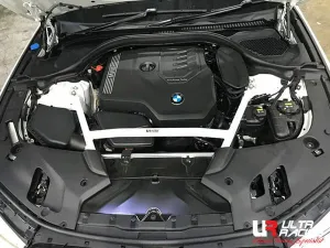 Ultra Racing BMW 7 (730i) 2.0T 2WD 16-19/BMW 5 520D/530E/530I 2.0T 17+ UltraRacing 4-Point Front Upper Strutbar (4046), référence URTH-TW4-4046
