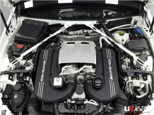 Ultra Racing Mercedes C205/C250/C300 (Coupe) 2.0T 15-21/S205 C63 S 4.0TT 14-21 2WD UltraRacing 4-Point Front Upper Strutbar (3416P), référence URTW-TW4-3416P