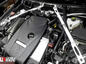 Ultra Racing Mercedes S213 E300 3.0T 2WD 16+ UltraRacing 4-Point Front Upper Strutbar (3905P), référence URTW-TW4-3905P