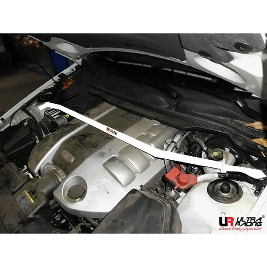 Ultra Racing Pontiac G8 6.0 V8 2WD Sedan 08-09 UltraRacing 2-Point Front Upper Strutbar (2375), référence URUS-TW2-2375