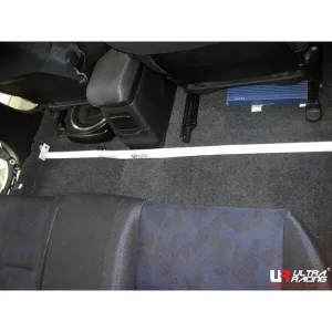 Ultra Racing Toyota Caldina (T240) 2.0T GT4 4WD 02-07 UltraRacing 2-Point Room Bar (832), référence RO2-832