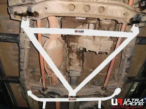 Ultra Racing Mitsubishi Storm L200 3.0 4WD 96-06 UltraRacing 3-Point Mid Lower Brace (2598), référence ML3-2598