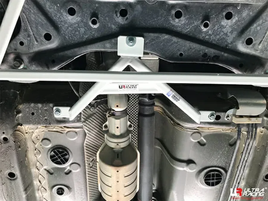 Ultra Racing Mitsubishi ASX 2.0 2WD/4WD 13+ UltraRacing 3-Point Mid Lower Brace (3386), référence ML3-3386