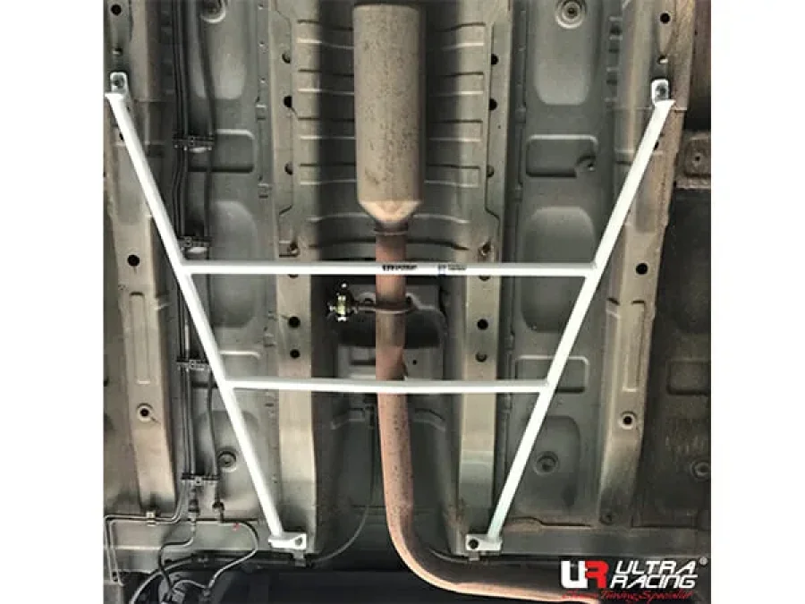 Ultra Racing Proton Preve 1.6T 12+/Suprima 1.6T 13-19 2WD UltraRacing 4-Point Mid Lower Brace (1779), référence ML4-1779