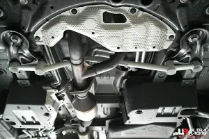 Ultra Racing Toyota Alphard (AH30) 3.5 V6 15-17/Vellfre 3.5 15+ 2WD/4WD UltraRacing 4-Point Mid Lower Brace (3482), référence ML4-3482