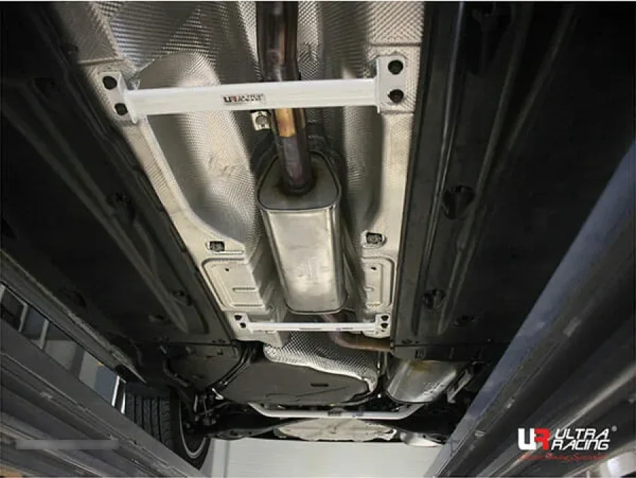 Ultra Racing Skoda Superb (B6/TYP 3T) 2.0T 2WD Sedan 08-15 UltraRacing 4-Point Mid Lower Brace (2317P), référence MS4-2317P