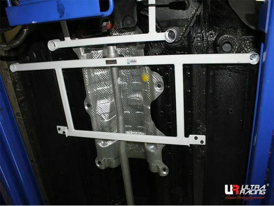 Ultra Racing Ssangyong Tivoli 1.6/1.6D 2WD 15+ UltraRacing 4-Point Mid Lower Brace (3244), référence URKR-ML4-3244