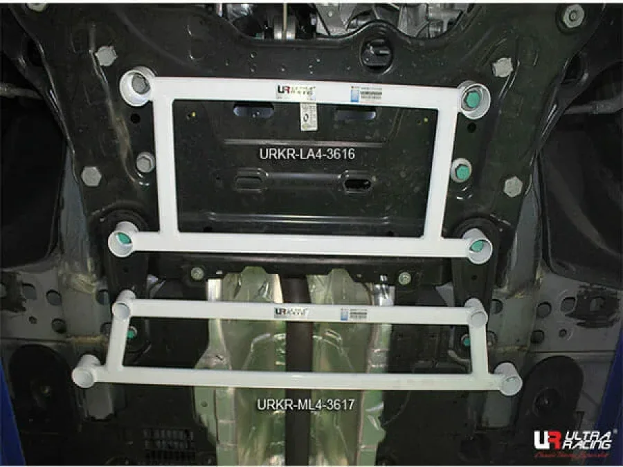 Ultra Racing Renault Samsung SM6 1.6 2WD 16+ UltraRacing 4-Point Mid Lower Brace (3617), référence URKR-ML4-3617
