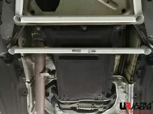 Ultra Racing BMW F15 (X5-M50D) 2.5/3.0D/3.5 TT 14-18/X6 3.0TT 15-19 4WD UltraRacing 2-Point Mid Lower Brace (3409), référence URTW-ML2-3409