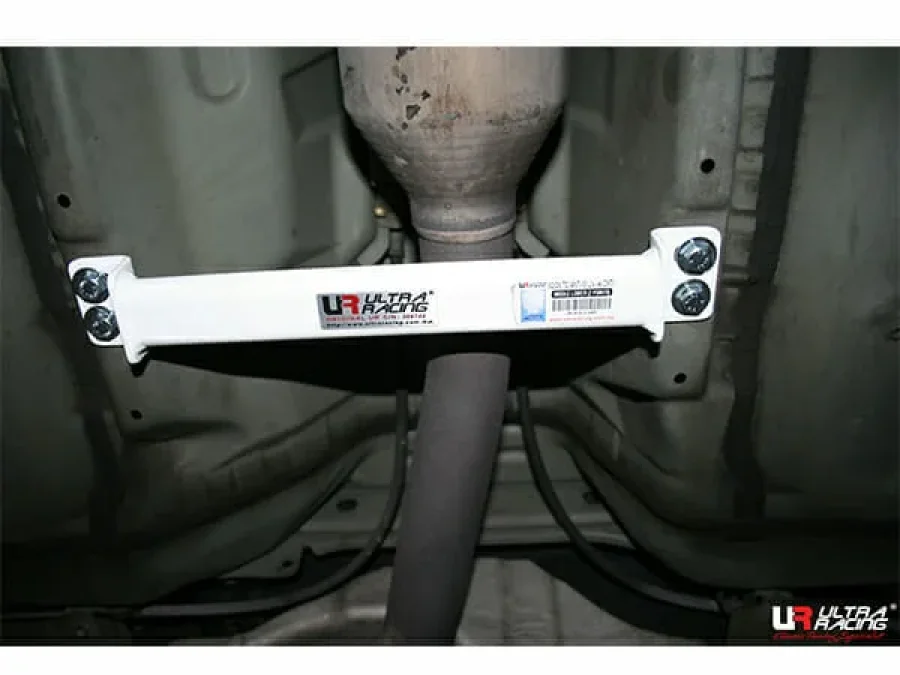 Ultra Racing Scion TC (AT10) 2.4 2WD 05-10 UltraRacing 2-Point Mid Lower Brace (2466), référence URUS-ML2-2466