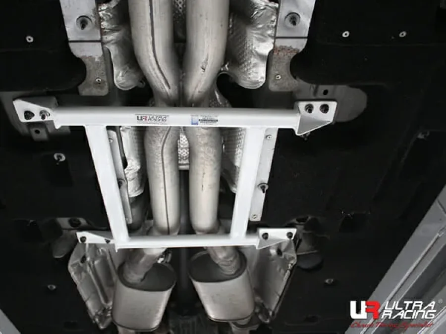 Ultra Racing Chrysler 300C-SRT8 (LX) 6.4 12-14/Dodge Charger 3.6 11+ 2WD UltraRacing 4-Point Mid Lower Brace (2459), référence URUS-ML4-2459
