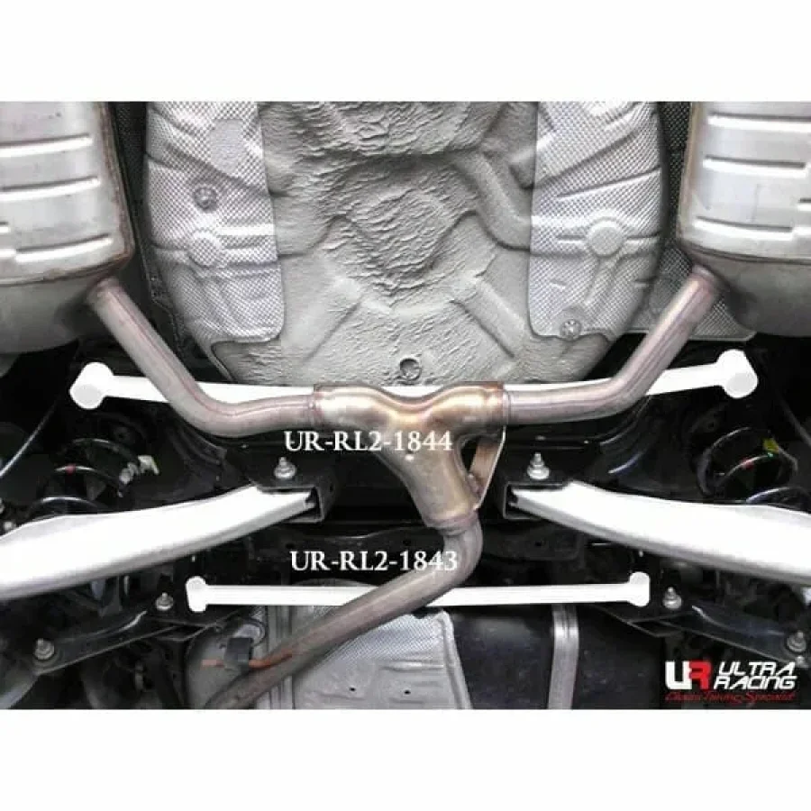 Ultra Racing Buick Regal 2.0 2WD 08-17 UltraRacing 2-Point Rear Lower Bar (1844), référence RL2-1844