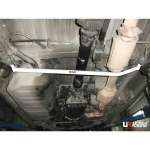 Ultra Racing Toyota Estima (XR10) 2.4 2WD 90-99 UltraRacing 2-Point Rear Lower Bar (2040), référence RL2-2040