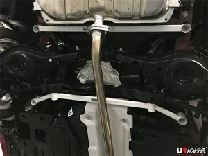 Ultra Racing Mazda 3 (BM) 2.0 2WD Sedan 13-18 UltraRacing 2-Point Rear Lower Bar (3181), référence RL2-3181
