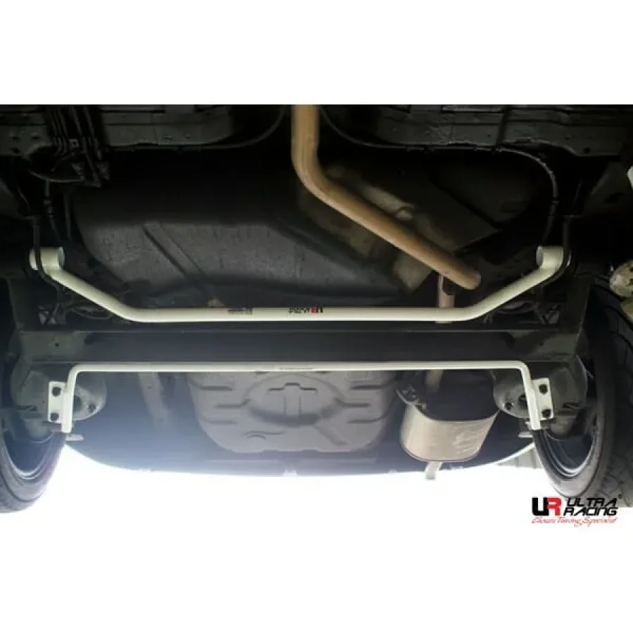 Ultra Racing Proton Saga (BT/MK4) 1.3/1.6 2WD 16+ UltraRacing 2-Point Rear Lower Bar (358), référence RL2-358