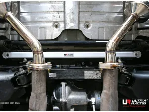 Ultra Racing Chevrolet Camaro (SS) 6.2 V8 2WD 16+ UltraRacing 2-Point Rear Lower Bar (3812), référence RL2-3812
