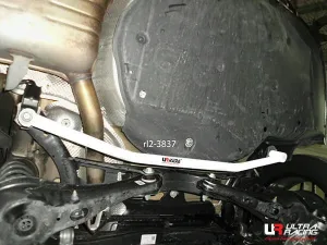 Ultra Racing Volkswagen Passat B8 (TYP 3G) 1.8 TSI 2WD 15-22 UltraRacing 2-Point Rear Lower Bar (3837), référence RL2-3837