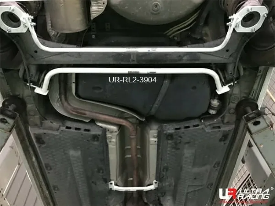 Ultra Racing Volkswagen Polo MK5 (TYP 6R) 1.2 TSI/1.4 TSI 2WD 10-17 UltraRacing 2-Point Rear Lower Bar (3904), référence RL2-3904