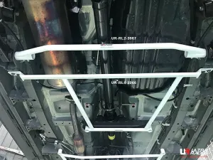 Ultra Racing Perodua Aruz (F800) 1.5VVTI 19+/Toyota Rush 1.5 17+ 2WD UltraRacing 2-Point Rear Lower Bar (3967), référence RL2-3967