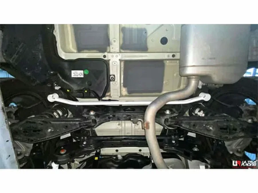 Ultra Racing Kia Sorento (MQ4) 2.2D 20+ 2WD/4WD UltraRacing 2-Point Rear Lower Bar (4185), référence RL2-4185
