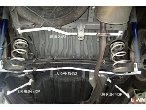 Ultra Racing Toyota Alphard (AH10) 2.4 2WD 02-08 UltraRacing 3-Point Rear Lower Bar (463), référence RL3-463