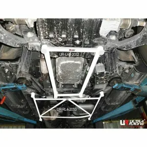 Ultra Racing Chevrolet Trailblazer (RG) 2.8D 4WD SUV 12+ UltraRacing 4-Point Rear Lower Bar (2033), référence RL4-2033