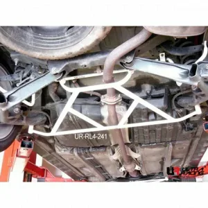 Ultra Racing Toyota Wish (AE10) 2.0 2WD 03-17 UltraRacing 4-Point Rear Lower Bar (241), référence RL4-241