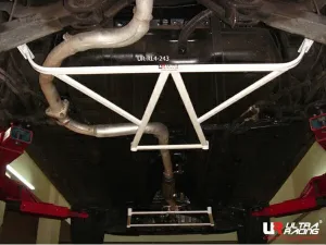 Ultra Racing Proton Satria Neo (BS) 1.3/1.6 2WD 06-15 UltraRacing 4-Point Rear Lower Bar (243), référence RL4-243