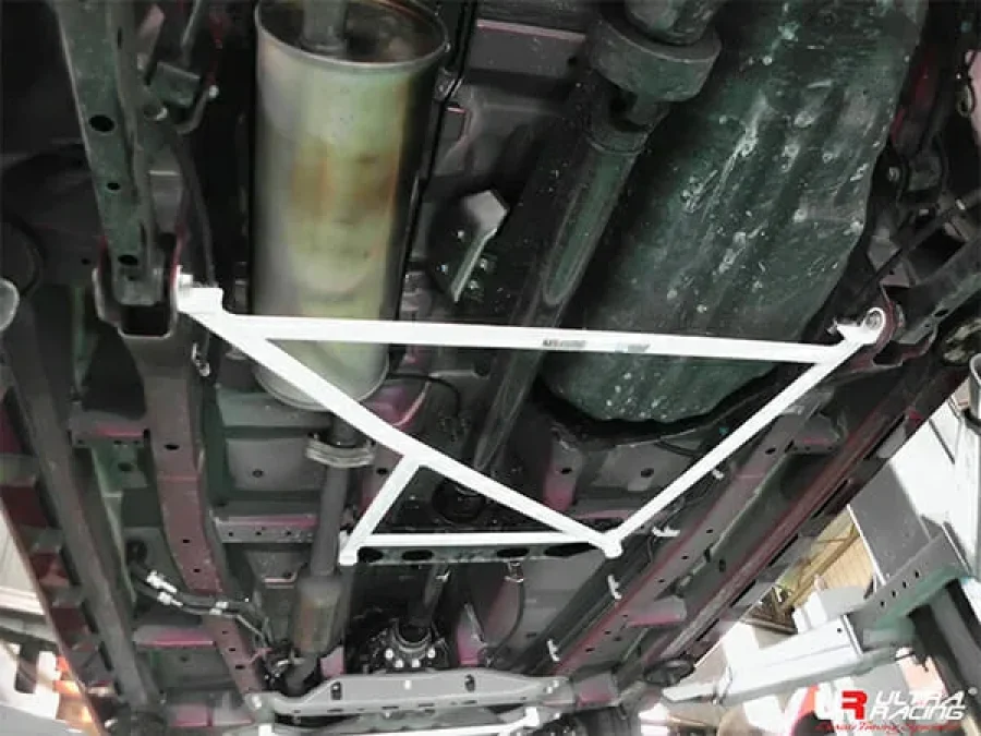 Ultra Racing Toyota Avanza (F652) 1.5 2WD 16-18 UltraRacing 4-Point Rear Lower Bar (3762), référence RL4-3762
