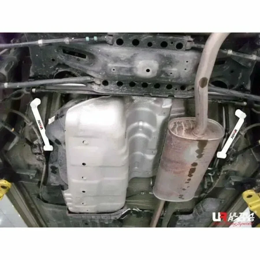 Ultra Racing Toyota Highlander (XU40) 2.7 2WD 08-13 UltraRacing 4-Point Rear Lower Bar (1461P), référence RS4-1461P