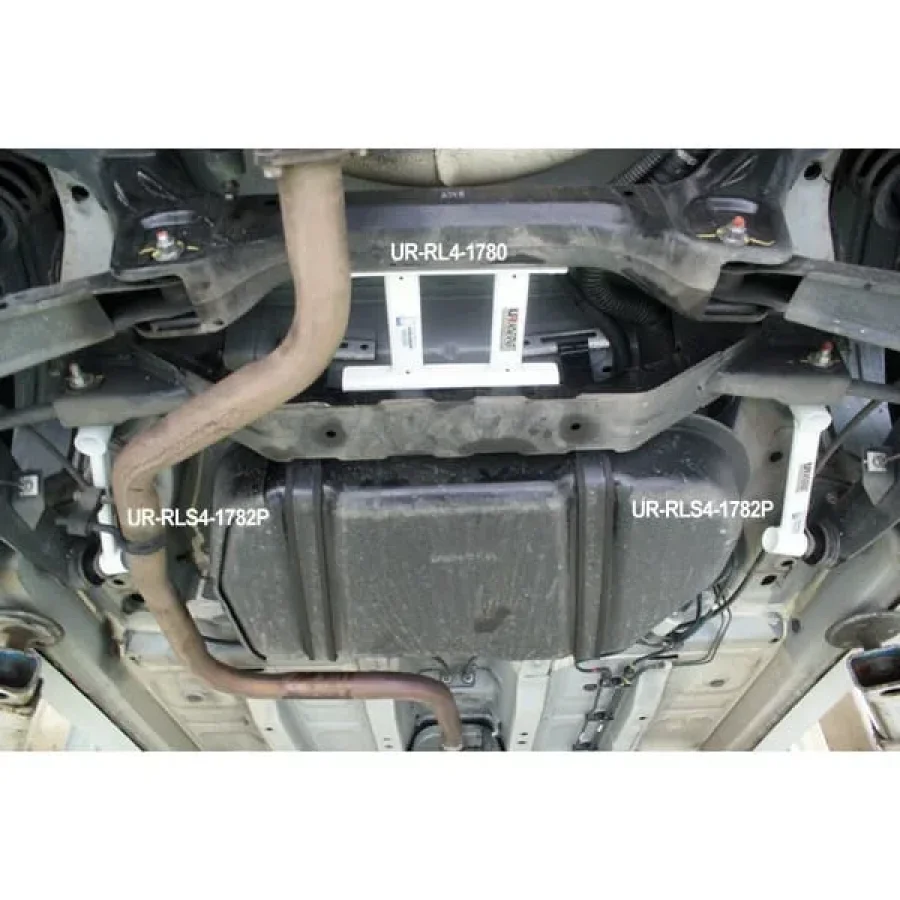 Ultra Racing Proton Preve 1.6T 12+/Suprima 2WD 1.6T 13-19 UltraRacing 4-Point Rear Lower Bar (1782P), référence RS4-1782P