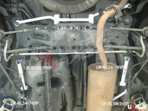 Ultra Racing Toyota Harrier (XU30) 2.4 2WD 04-09 LHD/RHD UltraRacing 4-Point Rear Lower Bar (749P), référence RS4-749P