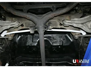 Ultra Racing Hyundai Grandeur (TG) 2.4/2.7 2WD 05-11 UltraRacing 2-Point Rear Lower Bar (2291), référence URKR-RL2-2291