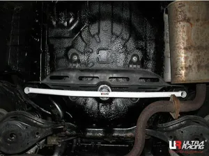 Ultra Racing Renault Samsung SM5 (A34R) 2.0 2WD 05-10 UltraRacing 2-Point Rear Lower Bar (2478), référence URKR-RL2-2478