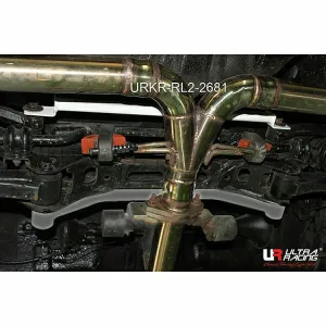Ultra Racing Kia Lotze/Kia Optima (MG) 2.0 2WD 05-10 UltraRacing 2-Point Rear Lower Bar (2681), référence URKR-RL2-2681