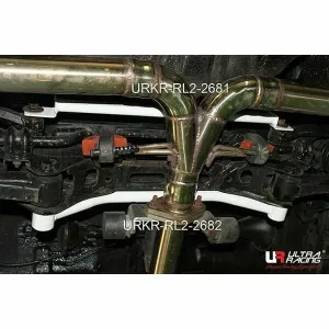 Ultra Racing Kia Lotze (MG) 2.0 2WD 05-10 UltraRacing 2-Point Rear Lower Bar (2682), référence URKR-RL2-2682