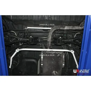 Ultra Racing Kia Carnival (YP) 2.2D 2WD 14-21 UltraRacing 2-Point Rear Lower Bar (3029), référence URKR-RL2-3029