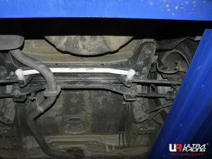 Ultra Racing Chevrolet Epica/Tosca 2.0 2WD 07-15 UltraRacing 2-Point Rear Lower Bar (3035), référence URKR-RL2-3035