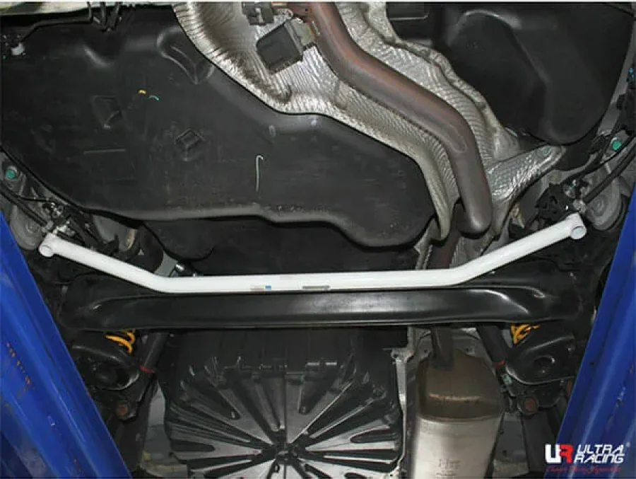 Ultra Racing Renault Samsung SM6 1.6 2WD 16+ UltraRacing 2-Point Rear Lower Bar (3618), référence URKR-RL2-3618