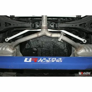 Ultra Racing Hyundai Grandeur (IG) 2.4/2.5/3.0 GDI 18+/Kia K7 2.2D/2.4/2.5/3.0 16-21 2WD 18+ UltraRacing 2-Point Rear Lower Bar (3649), référence URKR-RL2-3649