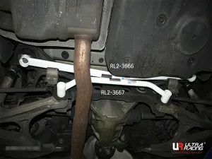 Ultra Racing Mercedes C292 GLE 350/ML350 3.0D 4WD 15+ UltraRacing 2-Point Rear Lower Bar (3667), référence URKR-RL2-3667