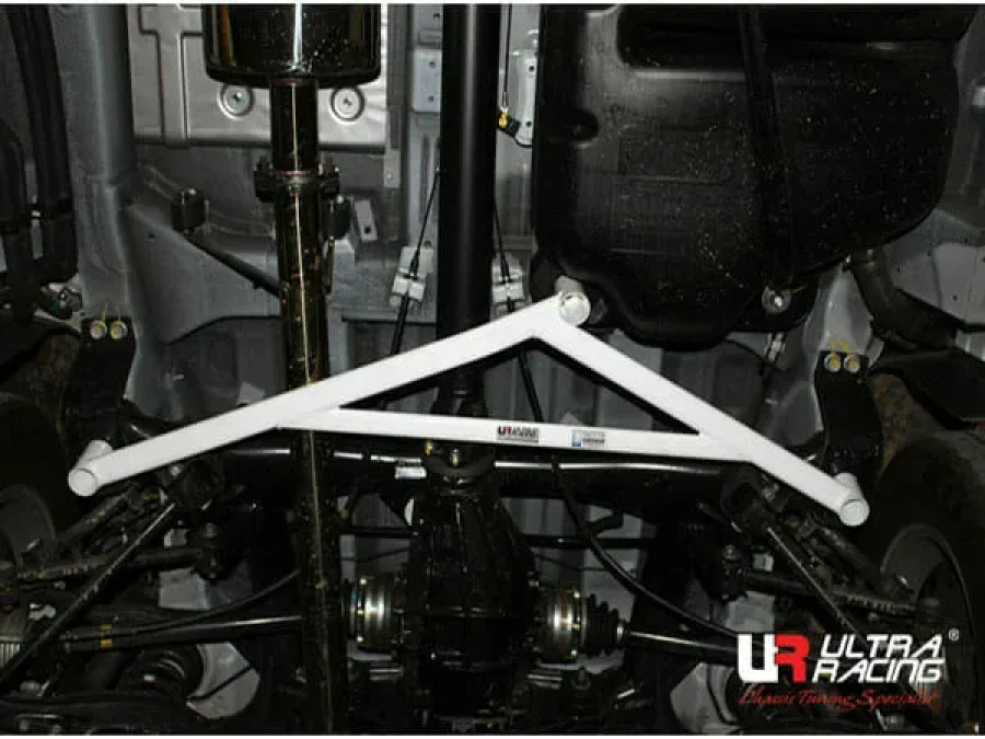 Ultra Racing Ssangyong Korando Turismo/Stavic 2.0D 4WD 12-19 UltraRacing 3-Point Rear Lower Bar (2254), référence URKR-RL3-2254