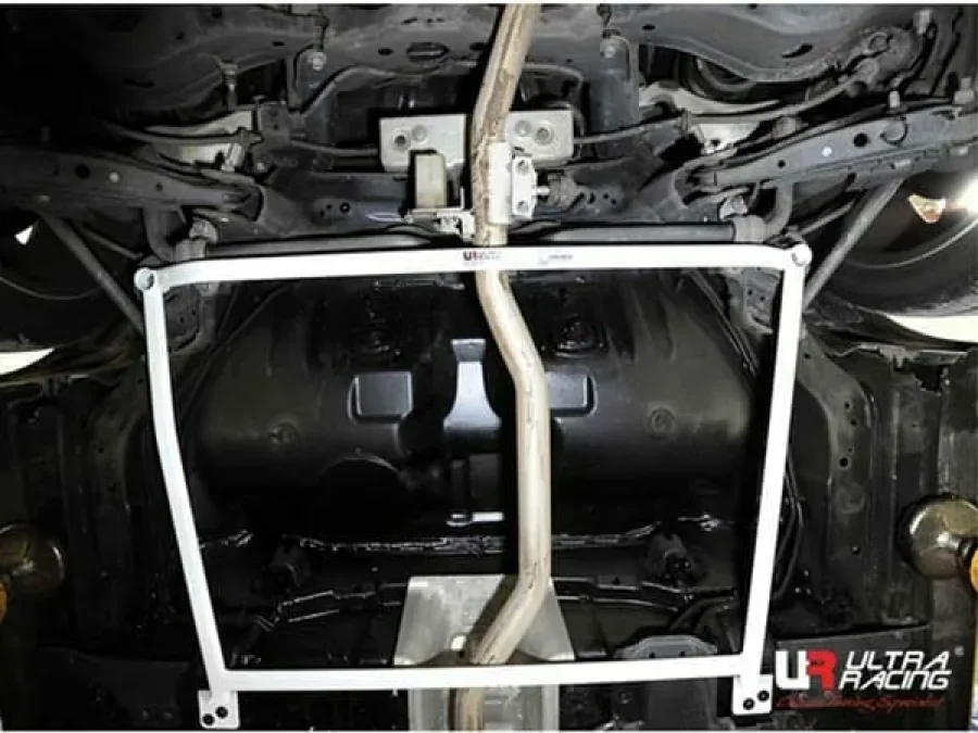 Ultra Racing Renault Samsung SM5 (L43) 1.6T/2.0/2.5 09+ UltraRacing 4-Point Rear Lower Bar (2247), référence URKR-RL4-2247