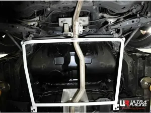 Ultra Racing Renault Samsung SM5 (L43) 1.6T/2.0/2.5 09+ UltraRacing 4-Point Rear Lower Bar (2247), référence URKR-RL4-2247