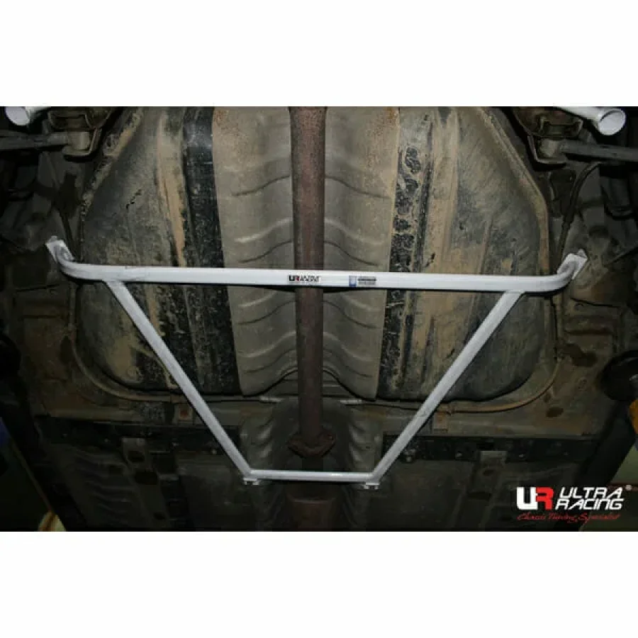 Ultra Racing Hyundai Grandeur (TG) 2.7 2WD 05-11 UltraRacing 4-Point Rear Lower Bar (2290), référence URKR-RL4-2290