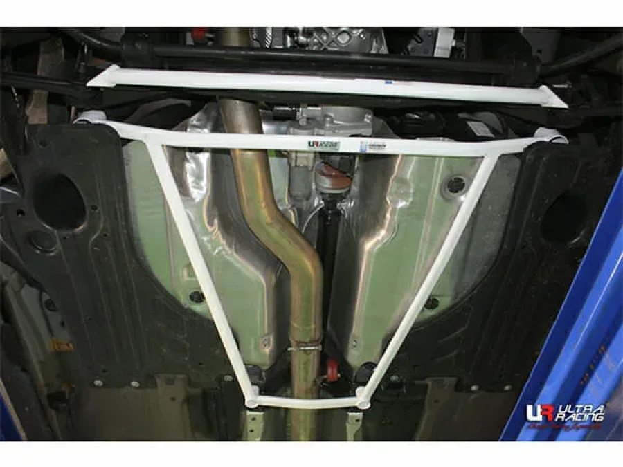 Ultra Racing Volvo XC60 T6R 3.0 4WD FL 10-17 UltraRacing 4-Point Rear Lower Bar (3231), référence URKR-RL4-3231
